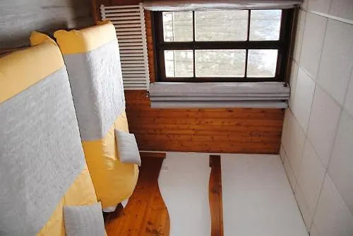 Des Lacs 2* שאמוני